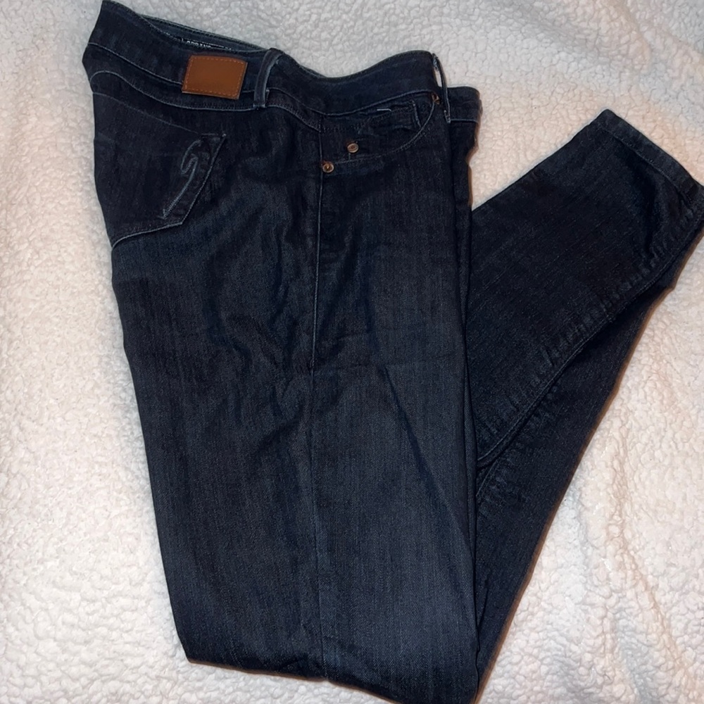 SOLD Design Lab Spring Street Skinny
